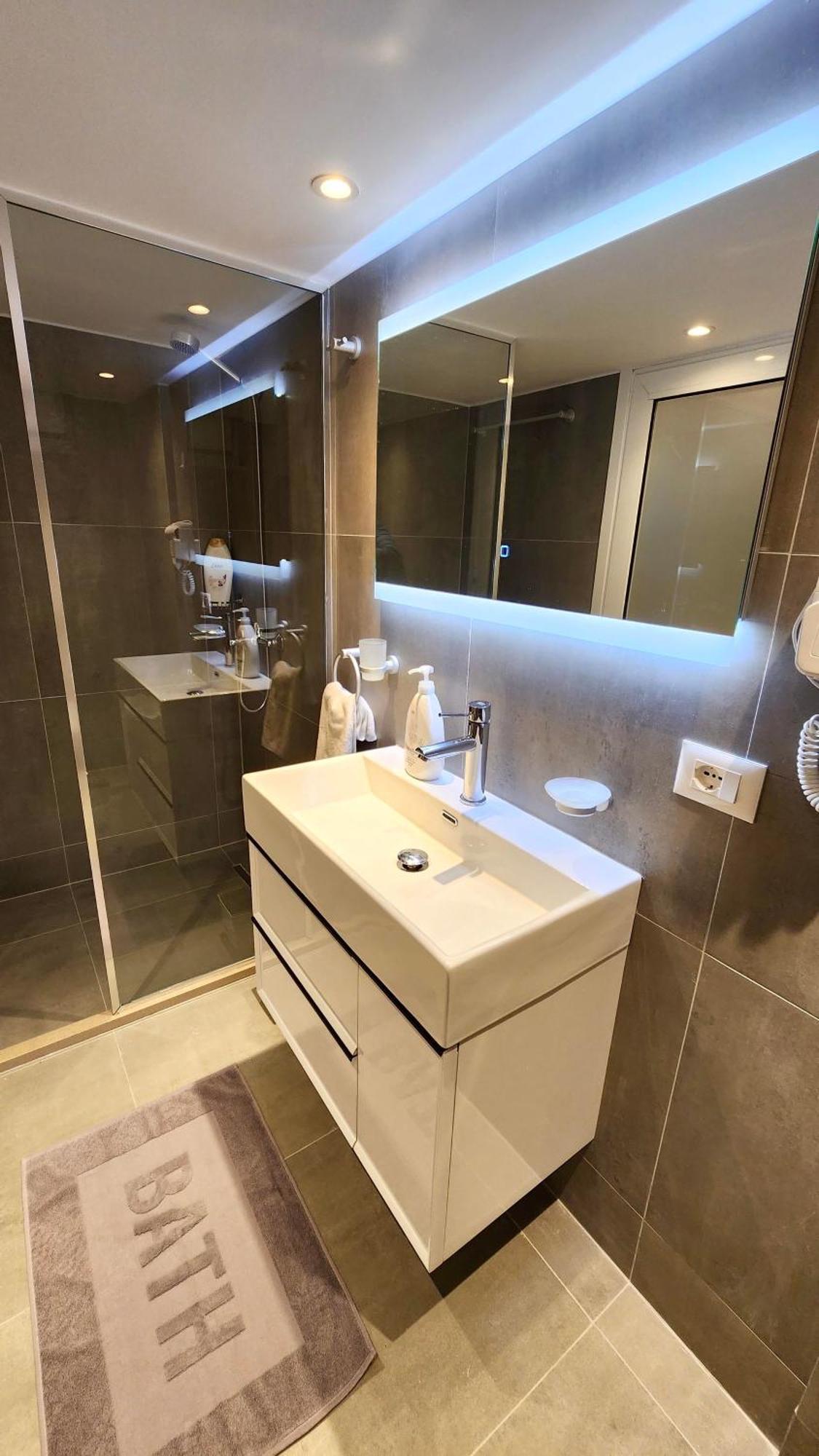 Dreamy Apartment In Tirana Bagian luar foto